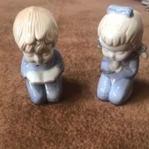 Praying children ceramics Christian Catholic